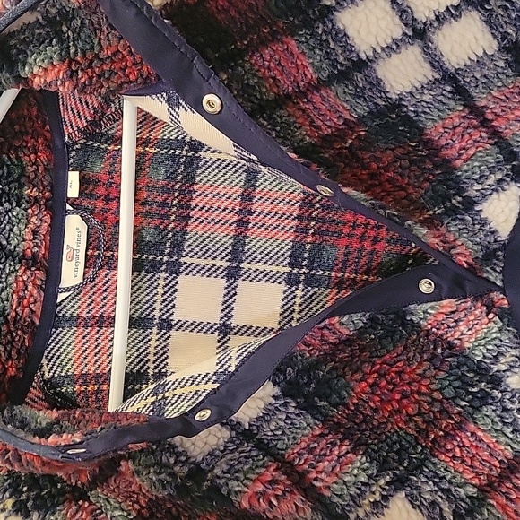 Vineyard Vines Sherpa Pullover - Picture 9 of 9